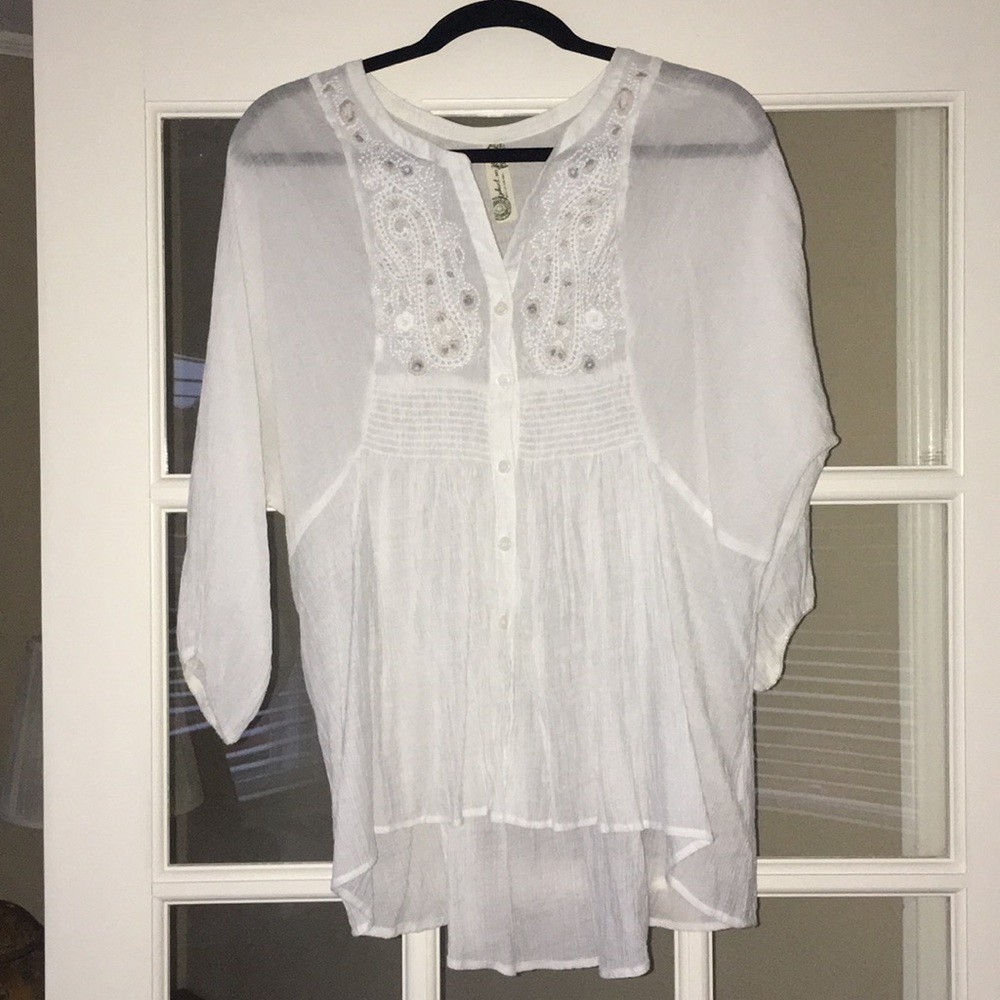 Free People Smocked Appliqué Hi Low Shirt.
